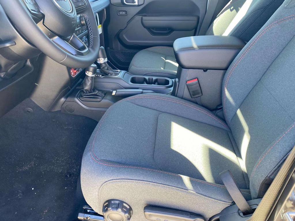 2026 Granite Crystal Metallic Clearcoat Jeep Gladiator Rubicon 4X4 Truck