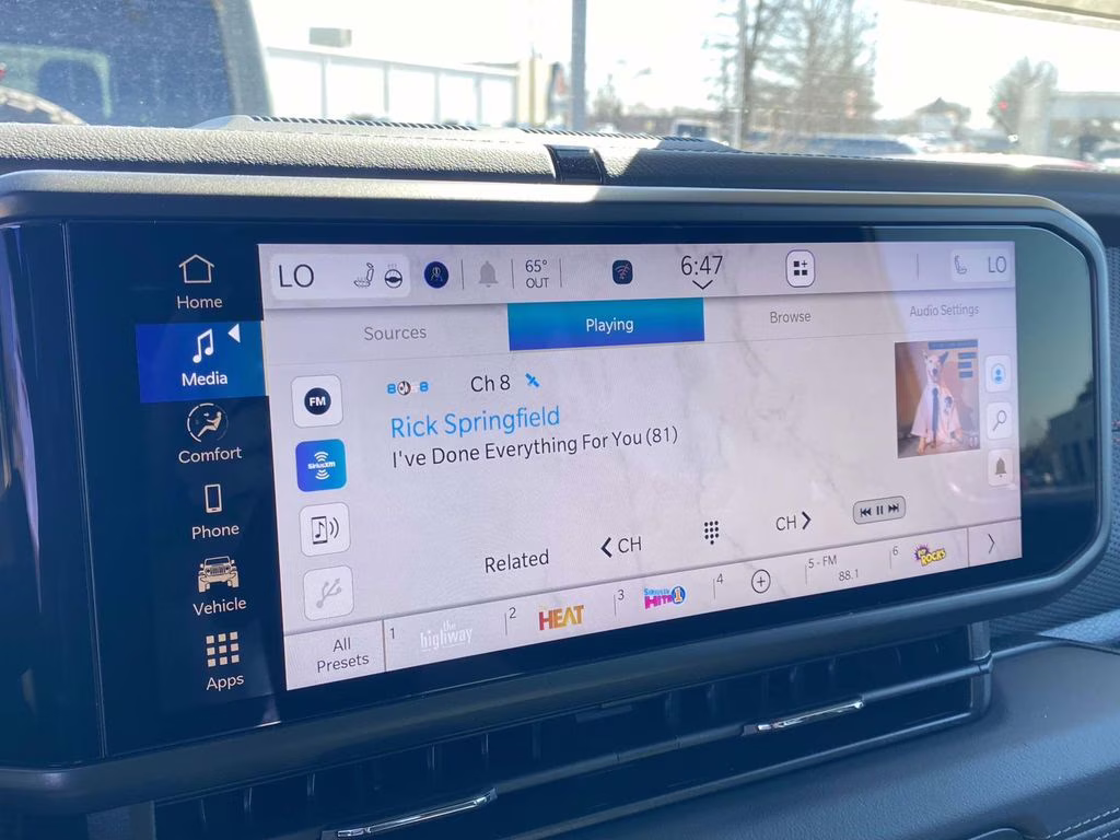 2026 Granite Crystal Metallic Clearcoat Jeep Gladiator Rubicon 4X4 Truck