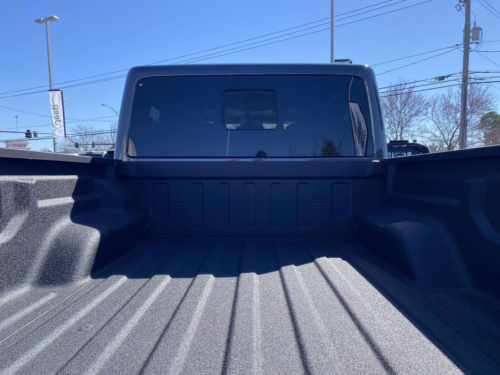 2026 Granite Crystal Metallic Clearcoat Jeep Gladiator Rubicon 4X4 Truck