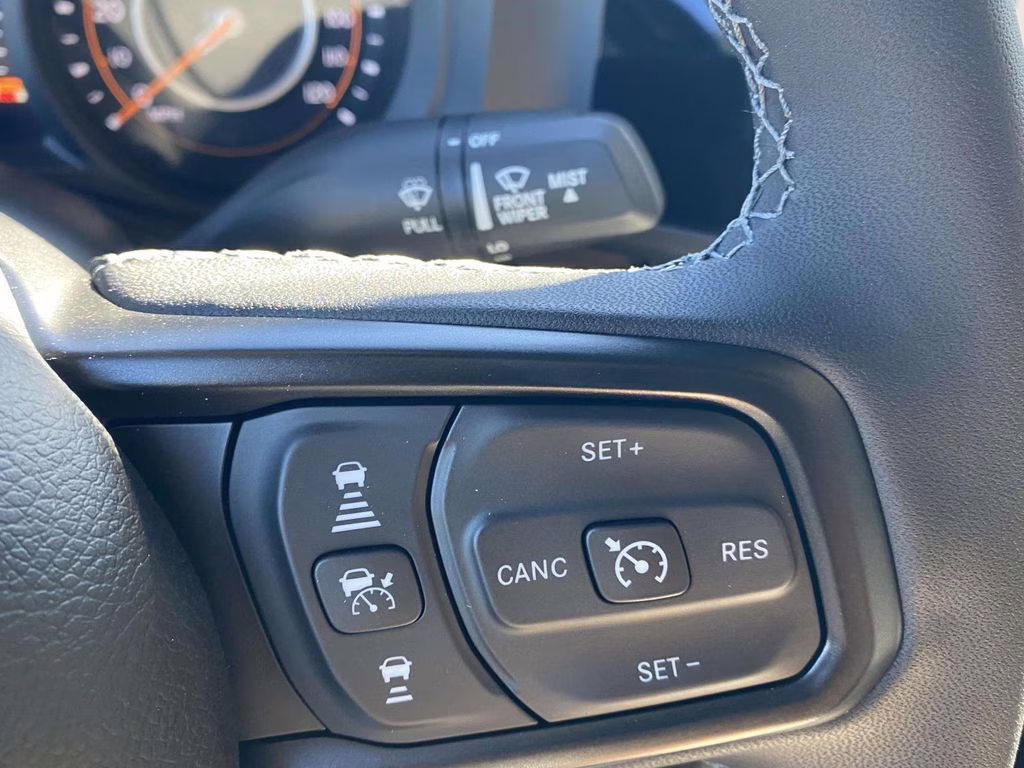 2026 Granite Crystal Metallic Clearcoat Jeep Gladiator Mojave 4X4 Truck