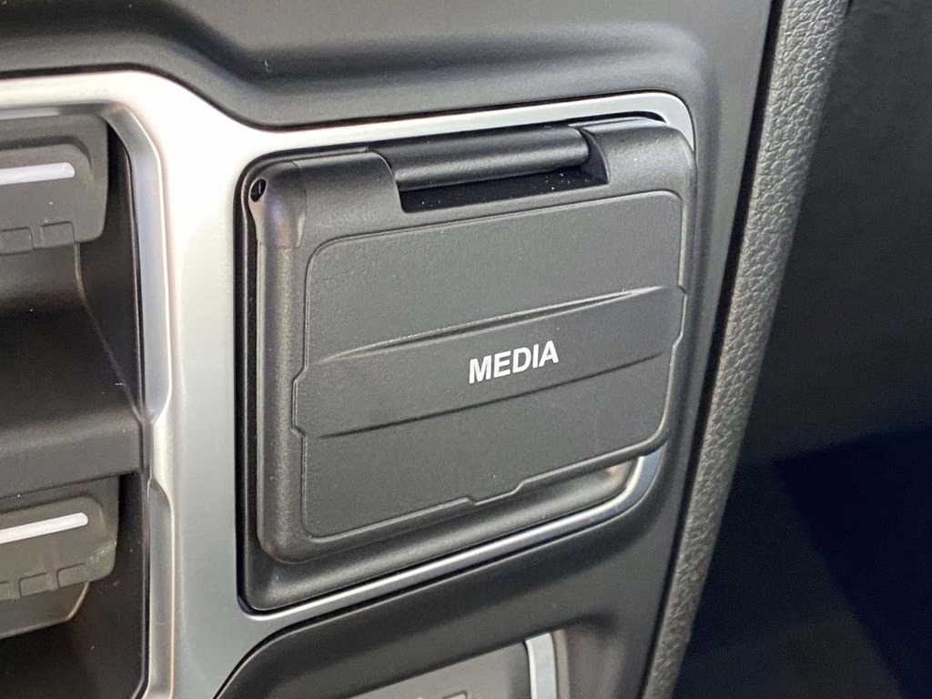 2026 Granite Crystal Metallic Clearcoat Jeep Gladiator Mojave 4X4 Truck