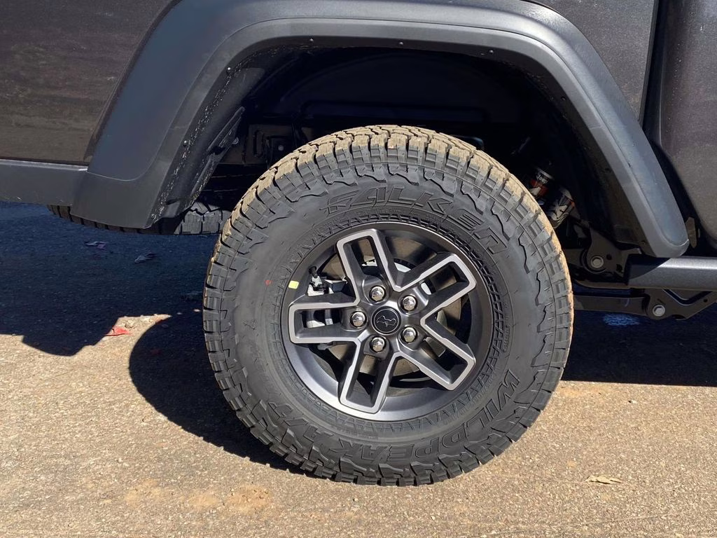 2026 Granite Crystal Metallic Clearcoat Jeep Gladiator Mojave 4X4 Truck