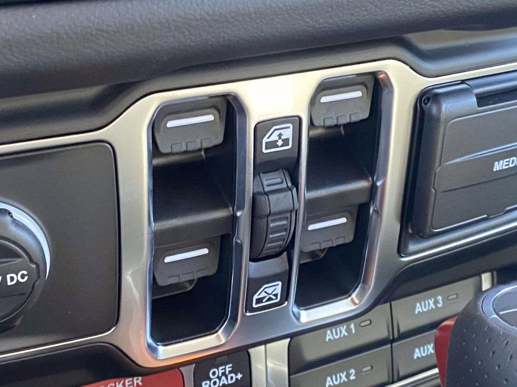 2026 Anvil Clearcoat Jeep Gladiator Mojave X 4X4 Truck