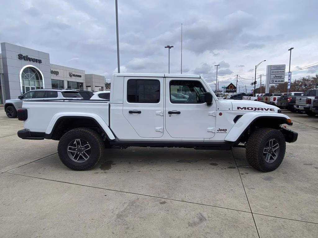 2026 Bright White Clearcoat Jeep Gladiator Mojave X 4X4 Truck