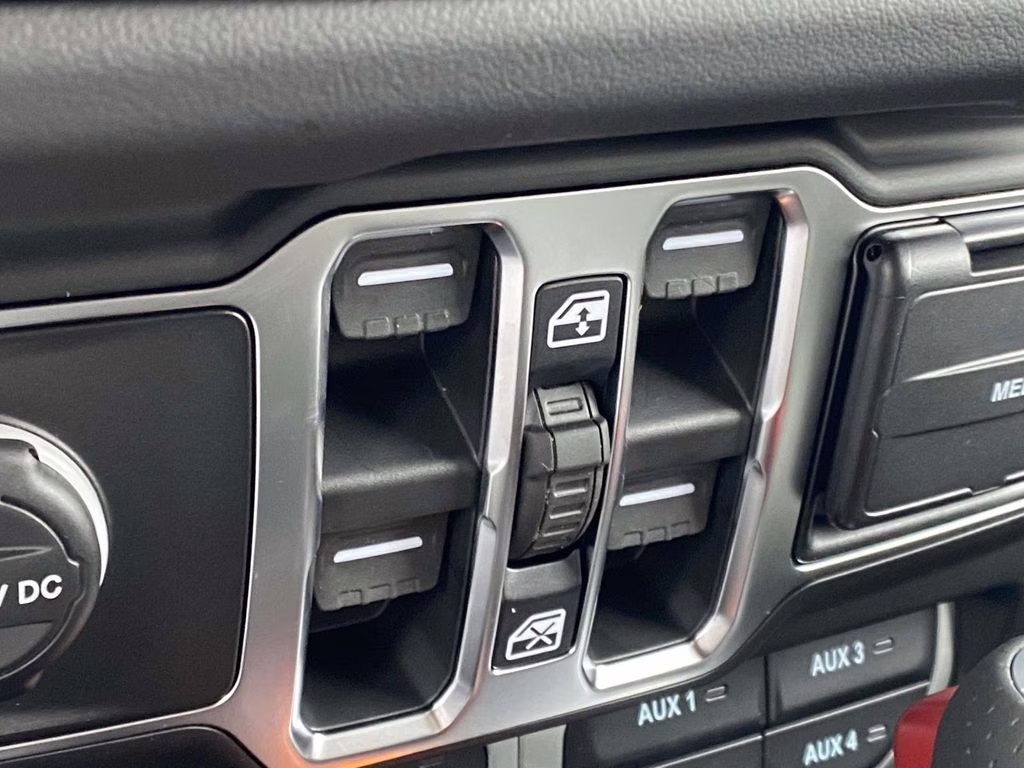 2026 Bright White Clearcoat Jeep Gladiator Mojave X 4X4 Truck