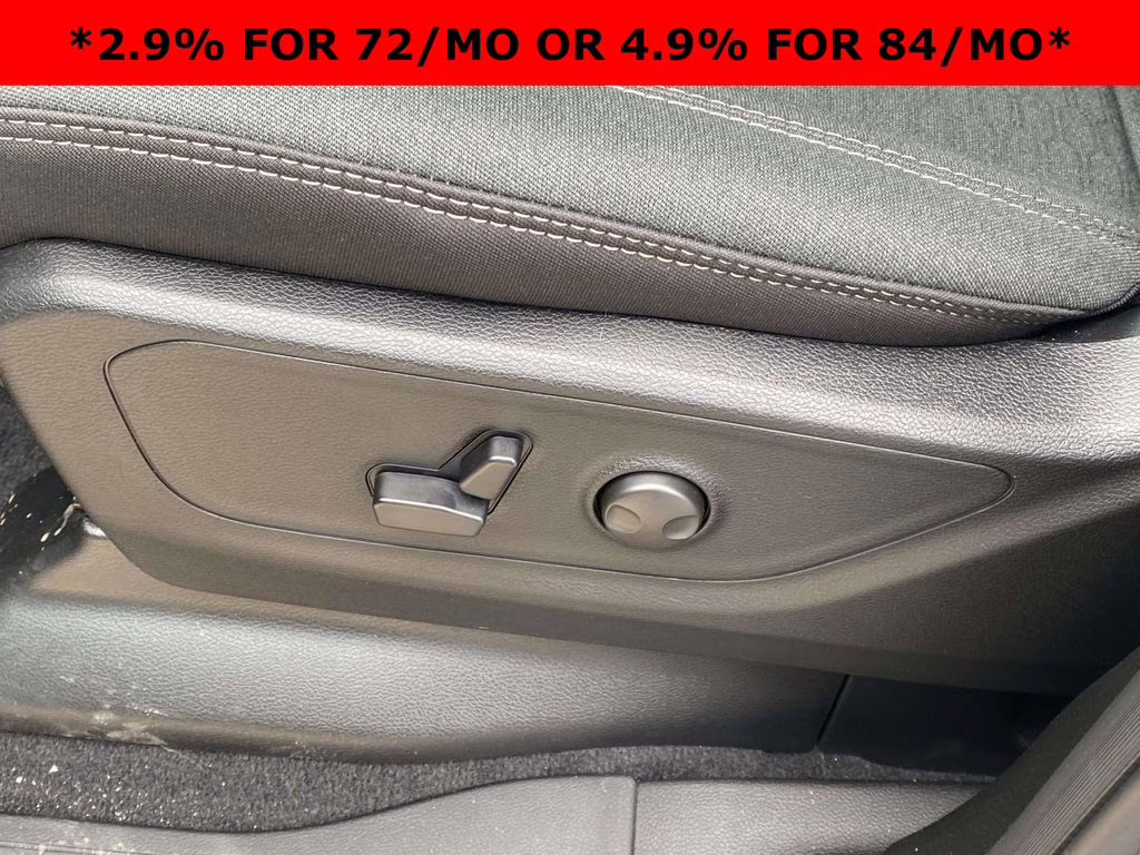 2026 Diamond Black Crystal Pearlcoat Ram 1500 Big Horn/Lone Star 4X4 Truck