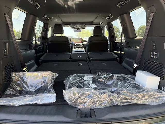 2025 Alpine Metallic Nissan Armada PRO-4X 4X4 SUV