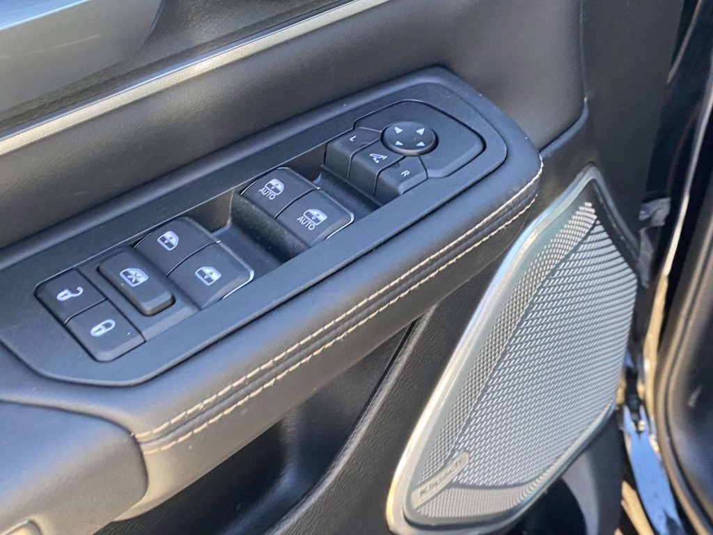 2026 Diamond Black Crystal Pearlcoat Ram 1500 Tungsten 4X4 Truck