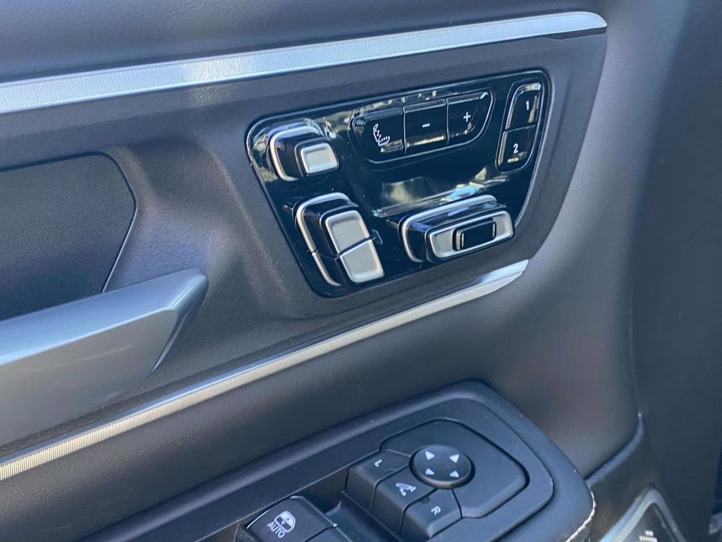 2026 Diamond Black Crystal Pearlcoat Ram 1500 Tungsten 4X4 Truck