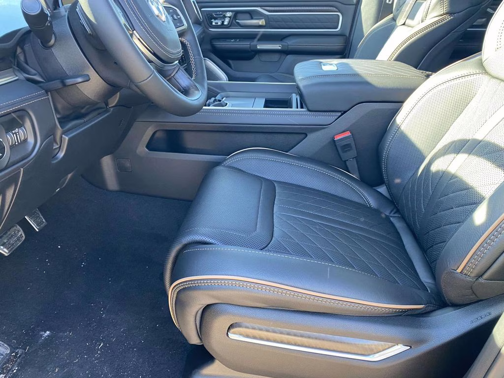 2026 Diamond Black Crystal Pearlcoat Ram 1500 Tungsten 4X4 Truck