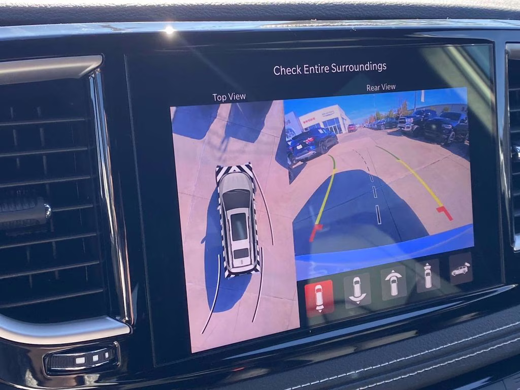 2026 Bright White Clearcoat Chrysler Pacifica Select FWD Van