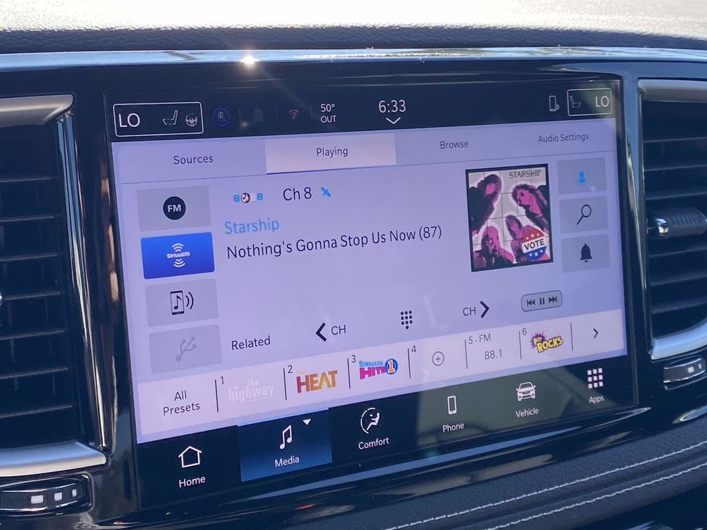 2026 Bright White Clearcoat Chrysler Pacifica Select FWD Van