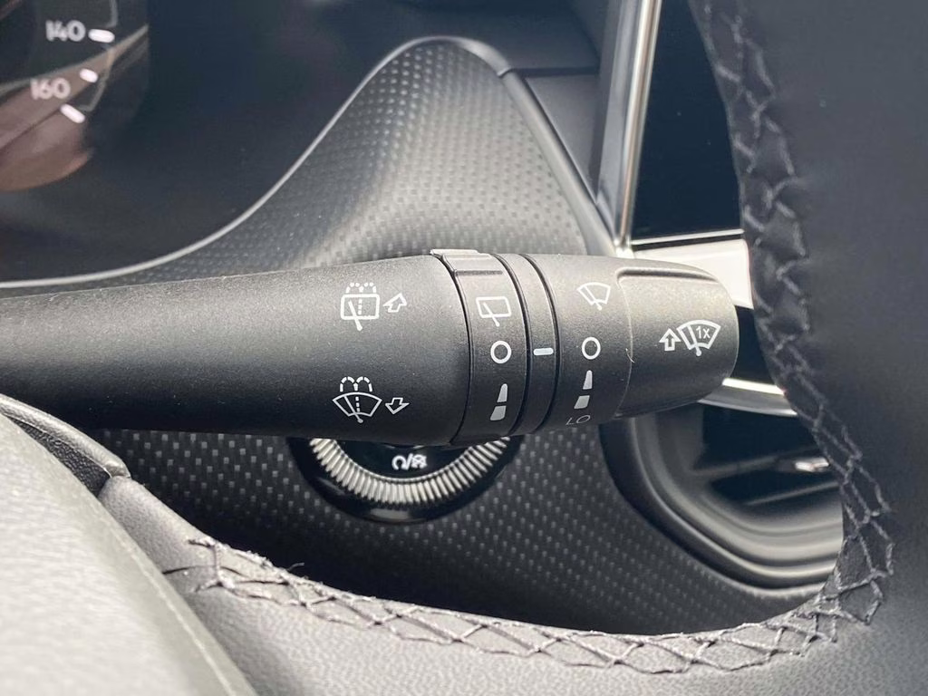 2026 Diamond Black Crystal Pearlcoat Jeep Compass Latitude Altitude 4X4 SUV