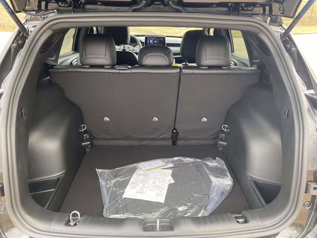 2026 Diamond Black Crystal Pearlcoat Jeep Compass Latitude Altitude 4X4 SUV