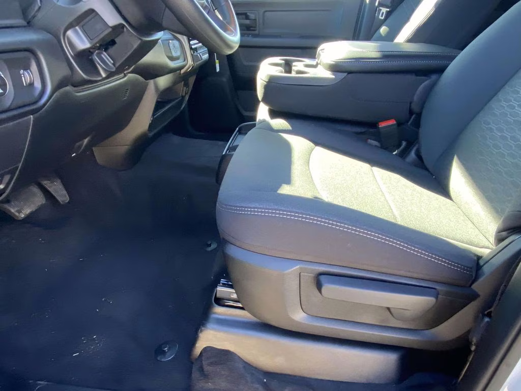 2026 Bright White Clearcoat Ram 2500 Tradesman 4X4 Truck