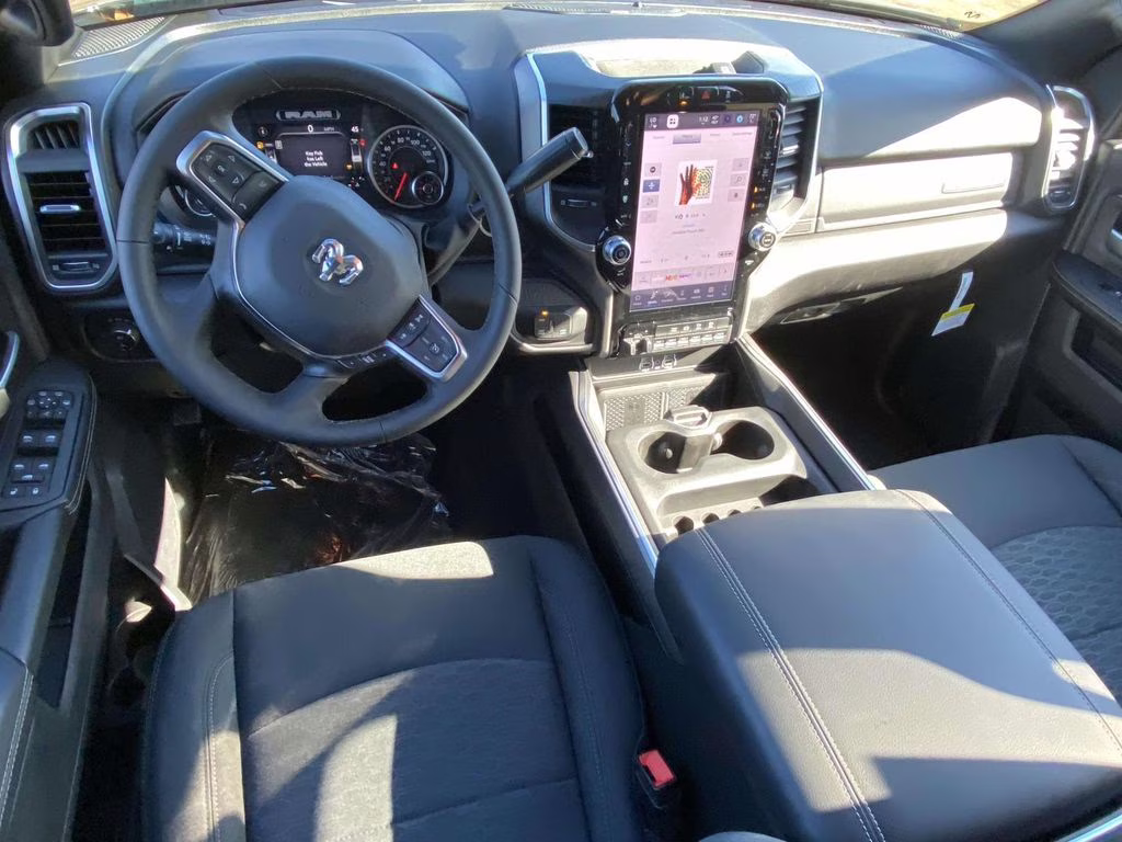 2026 Diamond Black Crystal Pearlcoat Ram 3500 Big Horn 4X4 Truck