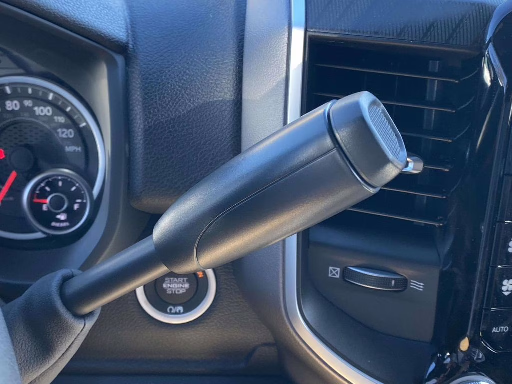 2026 Diamond Black Crystal Pearlcoat Ram 3500 Big Horn 4X4 Truck