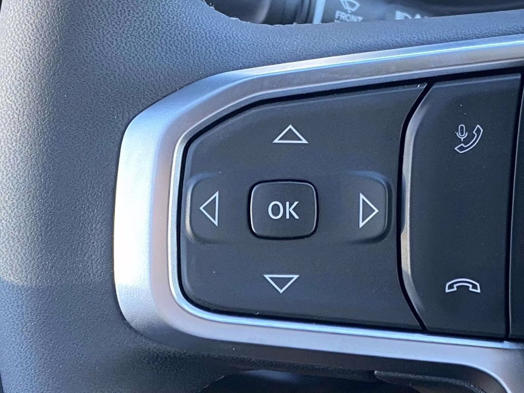 2026 Diamond Black Crystal Pearlcoat Ram 3500 Big Horn 4X4 Truck