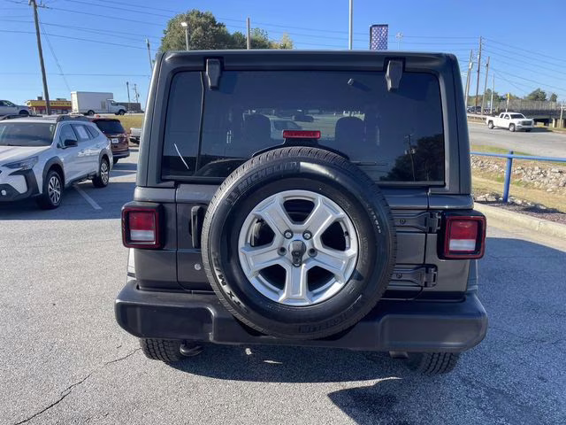 2019 Granite Crystal Metallic Clearcoat Jeep Wrangler Unlimited Sport S 4X4 SUV