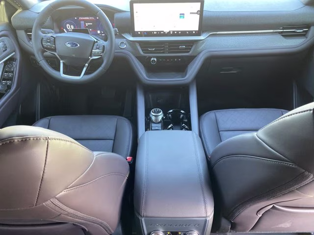 2026 Star White Metallic Tri-Coat Ford Explorer Platinum RWD SUV