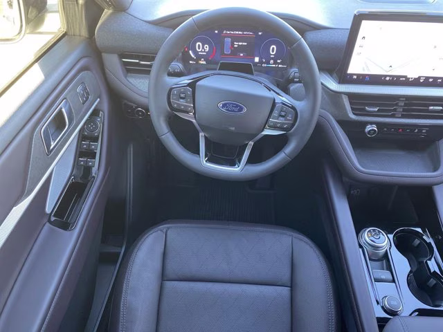 2026 Star White Metallic Tri-Coat Ford Explorer Platinum RWD SUV