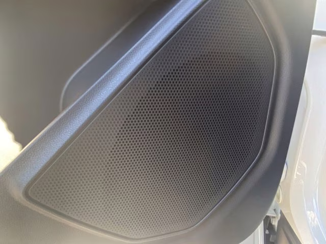 2026 Star White Metallic Tri-Coat Ford Explorer Platinum RWD SUV