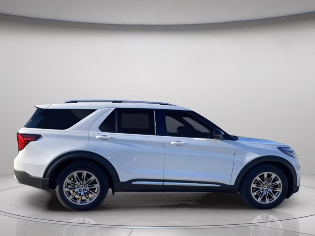 2026 Star White Metallic Tri-Coat Ford Explorer Platinum RWD SUV