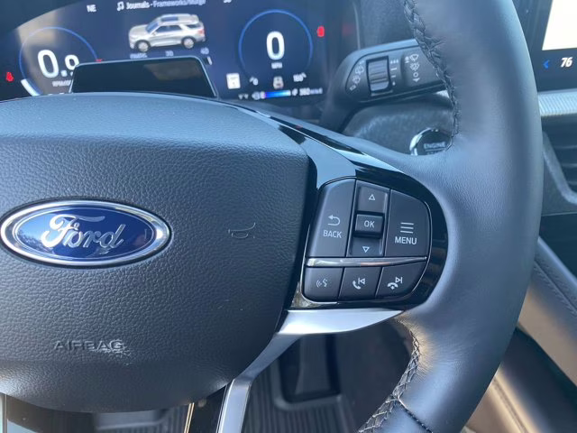 2026 Star White Metallic Tri-Coat Ford Explorer Platinum RWD SUV