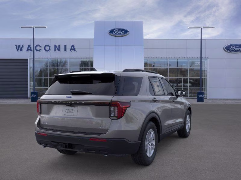 2026 Carbonized Gray Metallic Ford Explorer Active 4X4 SUV
