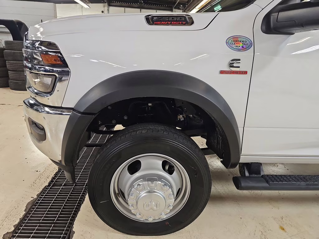 2026 Bright White Clearcoat Ram 5500HD Tradesman 4X4 Truck