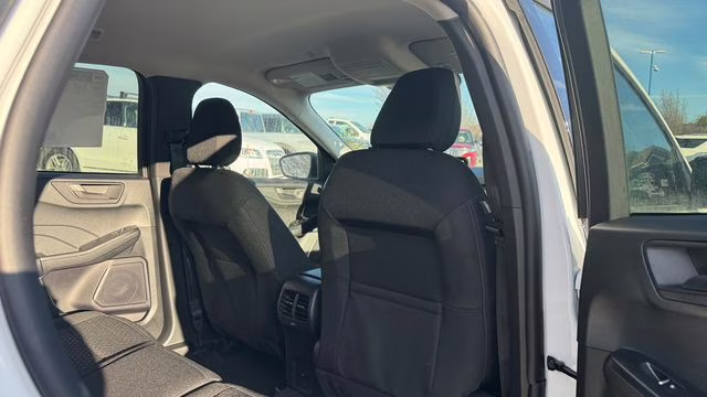 2026 Oxford White Ford Escape Active AWD SUV