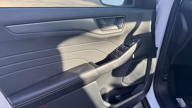 2026 Oxford White Ford Escape Active AWD SUV