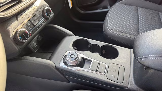 2026 Oxford White Ford Escape Active AWD SUV