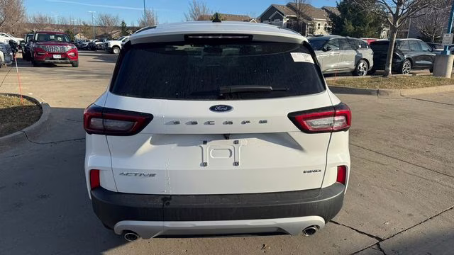 2026 Oxford White Ford Escape Active AWD SUV