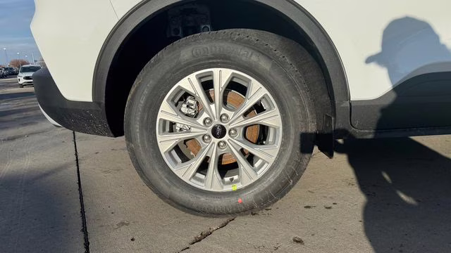 2026 Oxford White Ford Escape Active AWD SUV