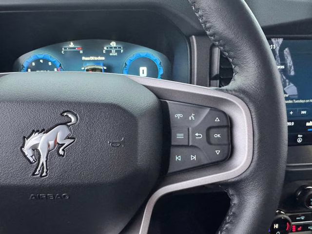 2025 Azure Gray Metallic Tri-Coat Ford Bronco Big Bend 4X4 SUV