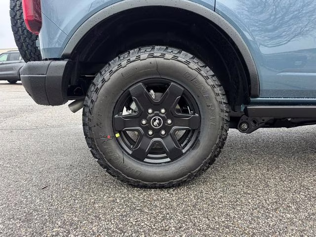 2025 Azure Gray Metallic Tri-Coat Ford Bronco Big Bend 4X4 SUV