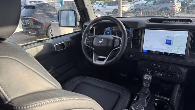 2025 Oxford White Ford Bronco Big Bend 4X4 SUV