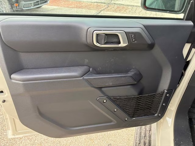 2025 Desert Sand Ford Bronco Outer Banks 4X4 SUV