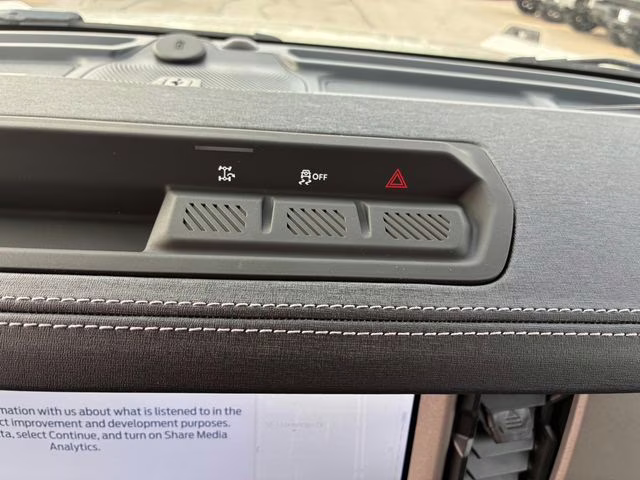 2025 Desert Sand Ford Bronco Outer Banks 4X4 SUV