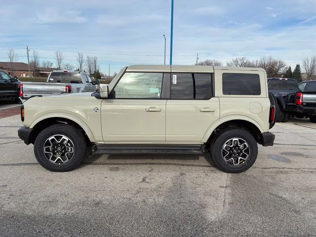 2025 Desert Sand Ford Bronco Outer Banks 4X4 SUV