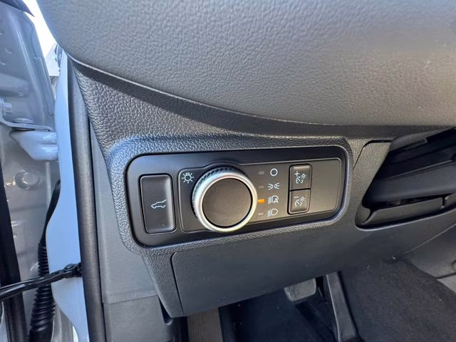 2026 Space White Metallic Ford Explorer Active 4X4 SUV