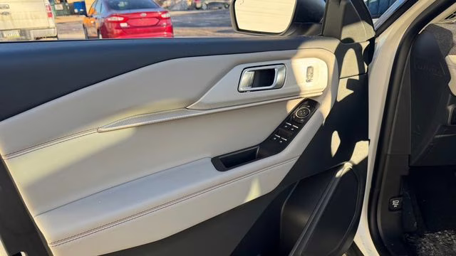 2026 Star White Metallic Tri-Coat Ford Explorer Active 4X4 SUV