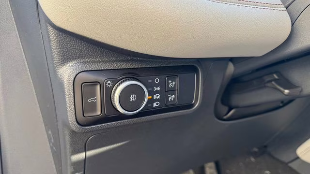 2026 Star White Metallic Tri-Coat Ford Explorer Active 4X4 SUV