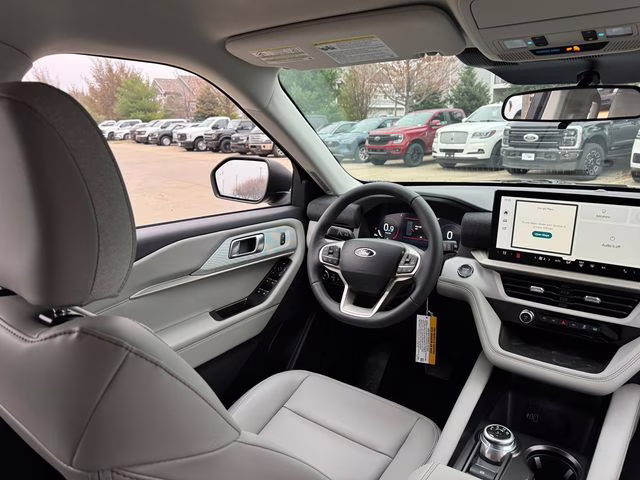 2026 Agate Black Metallic Ford Explorer Active 4X4 SUV