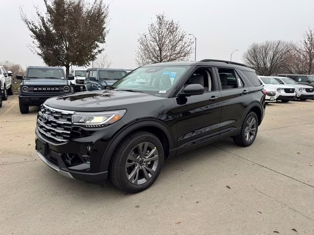 2026 Agate Black Metallic Ford Explorer Active 4X4 SUV