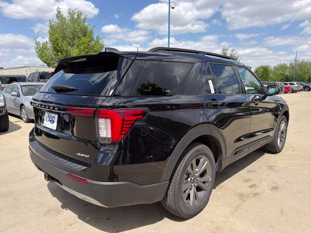 2026 Agate Black Metallic Ford Explorer Active 4X4 SUV