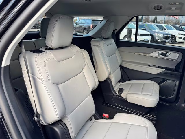 2026 Agate Black Metallic Ford Explorer Active 4X4 SUV