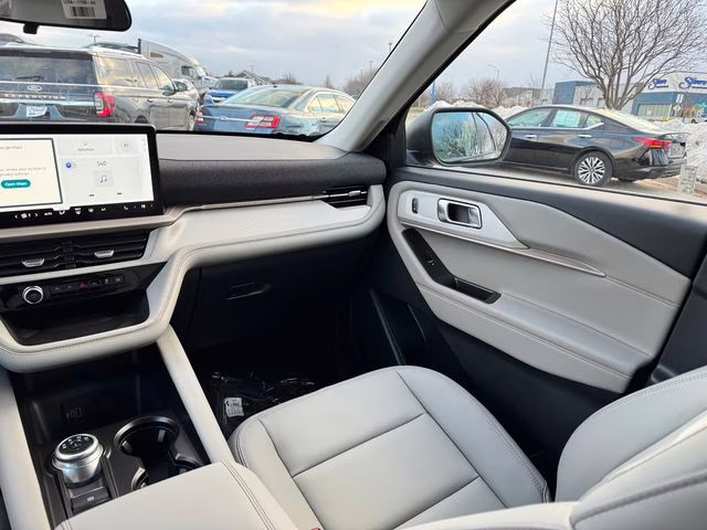 2026 Agate Black Metallic Ford Explorer Active 4X4 SUV