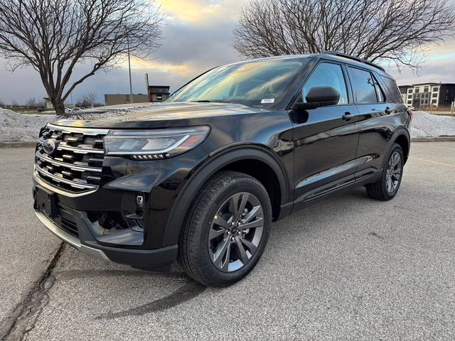 2026 Agate Black Metallic Ford Explorer Active 4X4 SUV